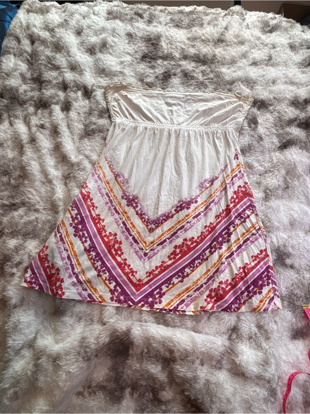 Vintage Y2K Strapless White Boho top with Pink & Orange Floral Chevron Print